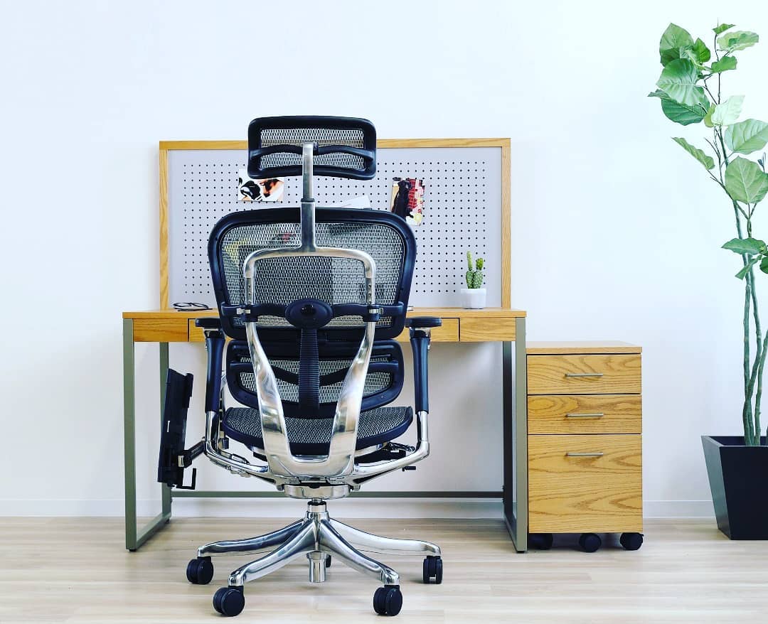 ★tj22413★展示品★エルゴヒューマン★高機能★メッシュ★ヘッドレスト付き★ハイバックチェア★前掲チルト搭載★プロ★ エルゴヒューマン が Tポイント10倍の 特約専門店 | Ergohuman